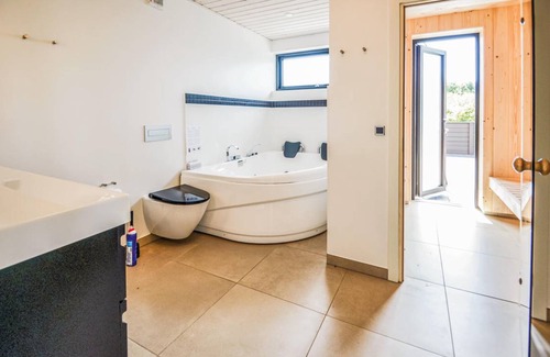 Elsegarde Strand House | 180 m² House ∙ 4 bedrooms ∙ 8 guests