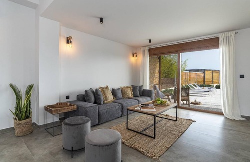 Kolymbia House | 180 m² House ∙ 4 bedrooms ∙ 7 guests