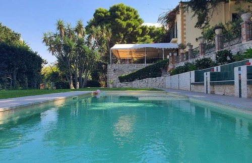 Alcamo House | 180 m² House ∙ 4 bedrooms ∙ 12 guests