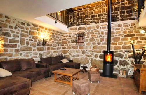 Chambonas House | 180 m² House ∙ 5 bedrooms ∙ 12 guests