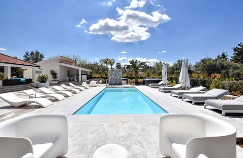 Partinico House | 180 m² House ∙ 6 bedrooms ∙ 14 guests