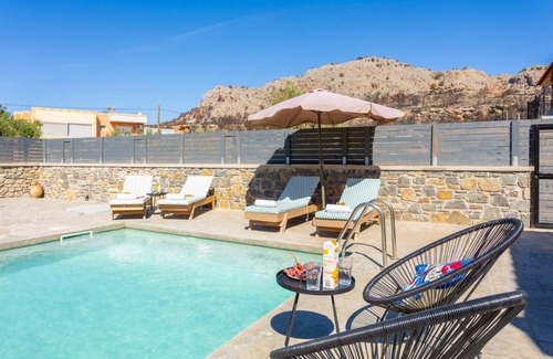 Kiotari Villa | 180 m² Villa ∙ 3 bedrooms ∙ 6 guests