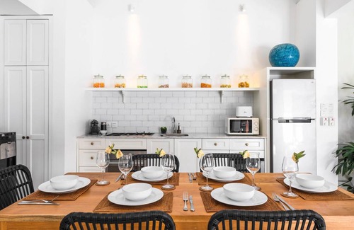 Central Seminyak Villa | 180 m² Villa ∙ 3 bedrooms ∙ 6 guests