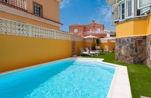 Sonnenland Villa | 180 m² Villa ∙ 4 bedrooms ∙ 8 guests