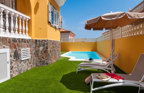 Sonnenland Villa | 180 m² Villa ∙ 4 bedrooms ∙ 8 guests