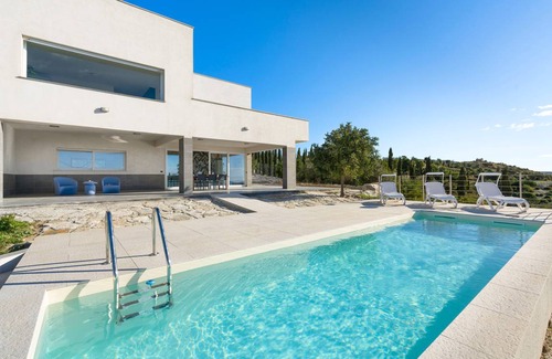 Siculiana Villa | 180 m² Villa ∙ 4 bedrooms ∙ 7 guests