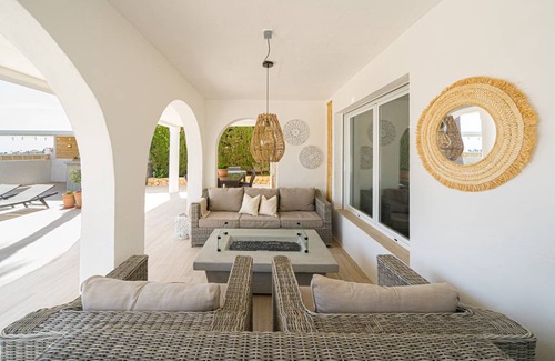 L'Alfas del Pi Villa | 180 m² Villa ∙ 5 bedrooms ∙ 10 guests