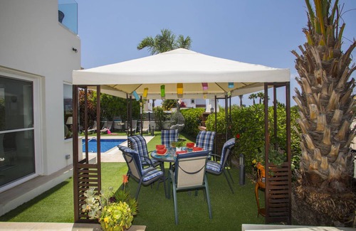 Ayia Thekla Villa | 180 m² Villa ∙ 5 bedrooms ∙ 10 guests