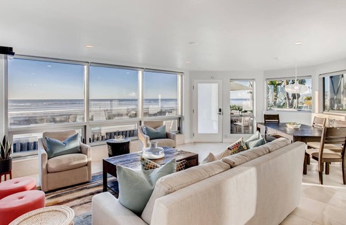 Central Mission Beach Condo | 180° OCEANFRONT VIEWS: Has A/C, Beach Level Patio, FULL Kitchen, Reviews