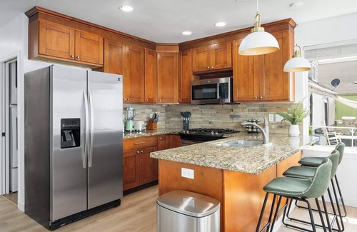 Redondo House | 180° Water View Retreat: Near Beach Park & City