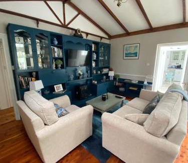 Dungarvan House | 1800's Cosy Cottage in Dungarvan