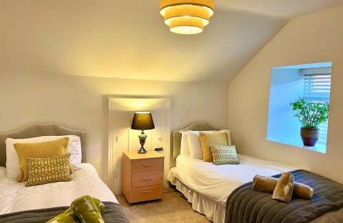Dungarvan House | 1800's Cosy Cottage in Dungarvan