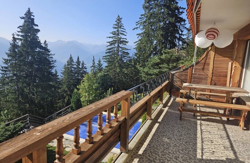 Anzere Apartment | 180° view - At the foot of the slopes - Typical and alpine