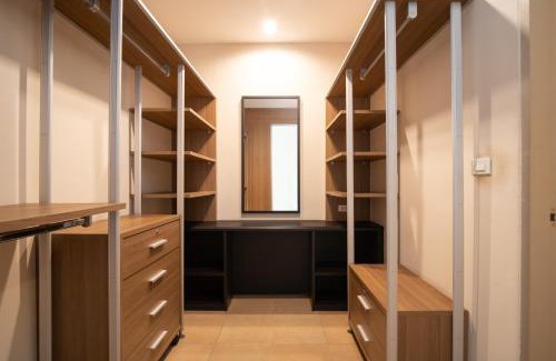 Khlong Tan Nuea Apartment | 181 Ekkamai Studio Apartment