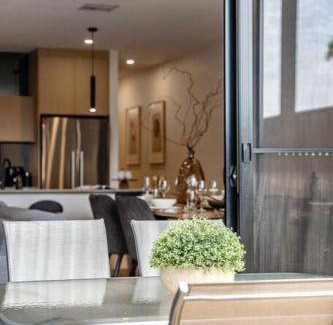 Glenelg East Apartment | 181 m² Apartment ∙ 2 bedrooms ∙ 4 guests