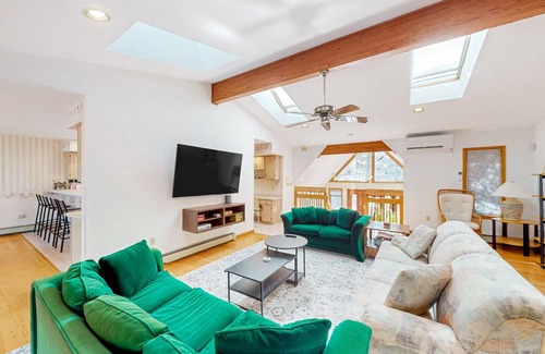 Blakeslee House | 182 m² House ∙ 4 bedrooms ∙ 10 guests