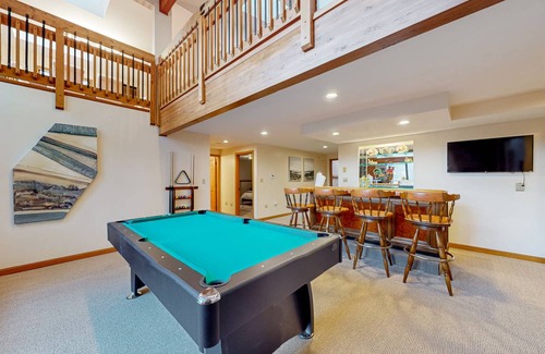 Blakeslee House | 182 m² House ∙ 4 bedrooms ∙ 10 guests