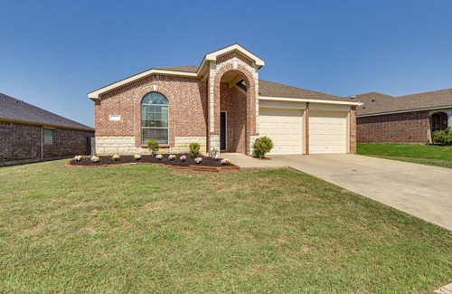 South Arlington House | 182 m² House ∙ 3 bedrooms ∙ 8 guests