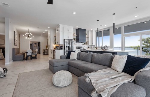 Watertown Apartment | 185 m² Apartment ∙ 4 bedrooms ∙ 13 guests
