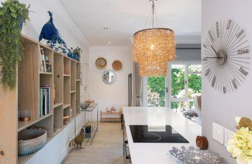 Kenilworth Apartment | 185 m² Apartment ∙ 2 bedrooms ∙ 4 guests