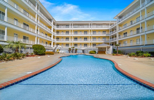 Sandbridge Condo | 185 m² Condo ∙ 3 bedrooms ∙ 9 guests