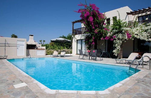 Kissonerga Villa | 185 m² Villa ∙ 4 bedrooms ∙ 10 guests
