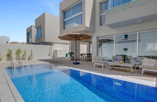 Kapparis Villa | 185 m² Villa ∙ 4 bedrooms ∙ 8 guests