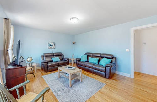 Castine House | 186 m² House ∙ 2 bedrooms ∙ 4 guests