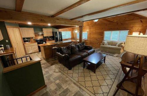 Windsor House | 186 m² House ∙ 2 bedrooms ∙ 9 guests