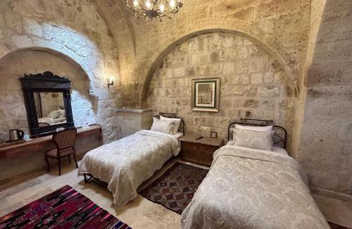 Urgup Bed & Breakfast | 1860 KADIEVİ Suites & houses
