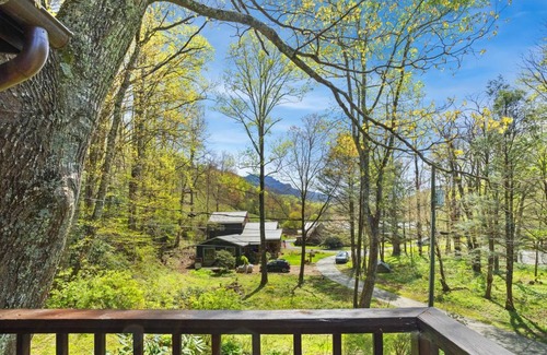 Greeneville Cottage | 187 m² Cabin ∙ 3 bedrooms ∙ 8 guests