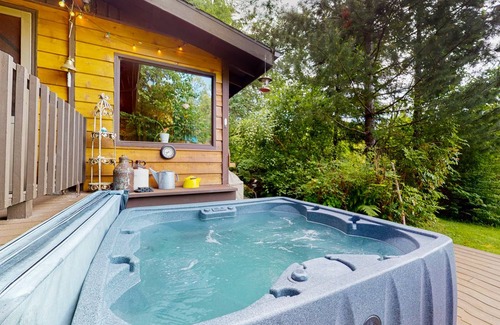 Port Orchard Cabin | 187 m² Cabin ∙ 3 bedrooms ∙ 6 guests