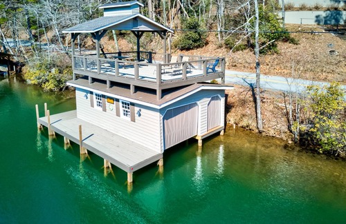 Lakemont House | 187 m² House ∙ 3 bedrooms ∙ 8 guests