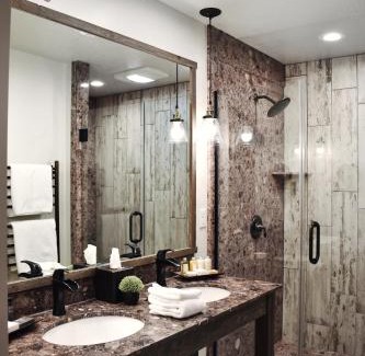 West Yellowstone Hotel | 1872 Inn - Adults Exclusive
