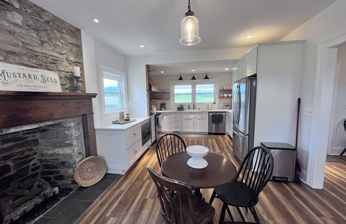 Luray Other | 1875 FARMHOUSE completely renovated with a spectacular Blue Ridge Mountain view!