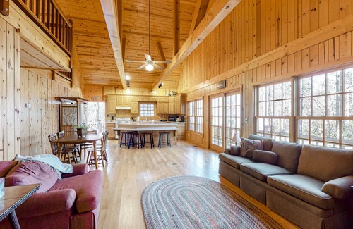 Wiley Cabin | 188 m² Cabin ∙ 4 bedrooms ∙ 7 guests