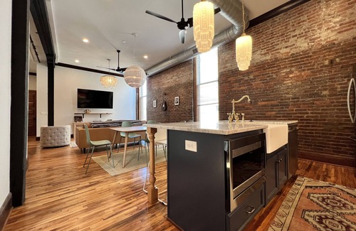 Downtown Nashville Condo | 1882 Lofts - 301