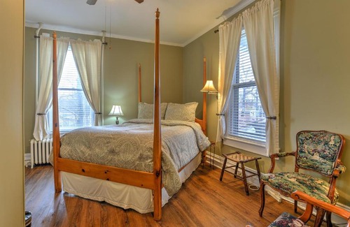 Hendersonville Bed & Breakfast | 1898 Waverly Inn