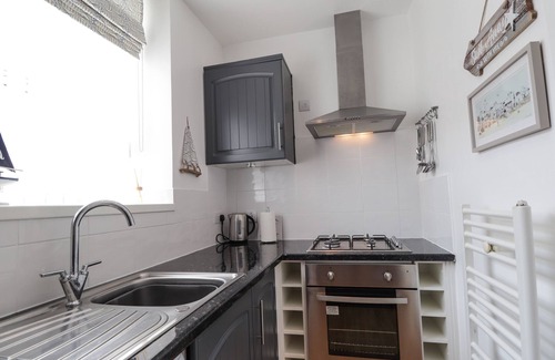 Buckie Cottage | 18B NEW STREET, pet friendly in Portknockie