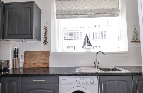 Buckie Cottage | 18B NEW STREET, pet friendly in Portknockie