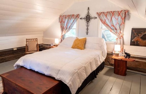 Staunton River Other | 18th Century Cabin Retreatnn