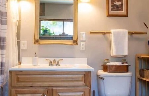 Staunton River Other | 18th Century Cabin Retreatnn