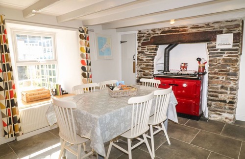 Lower Trengale Cottage | 18th Century Cornish Cottage-Contemporary Interior-Private Parking-Pet Friendly