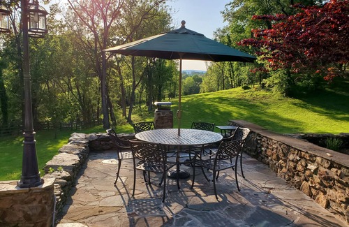 Middleburg Cottage | 18th Century Stone Cottage minutes from historic Middleburg