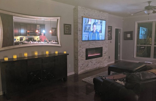 Navasota House | 18th Fairway golf course home w patio gas grill, firepit, hot tub, & fitness rm