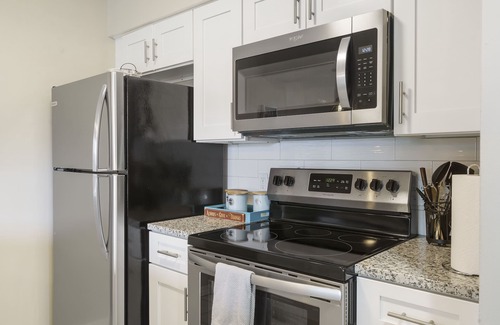 Table Rock Condo | 18th Fairway View | Club Amenities