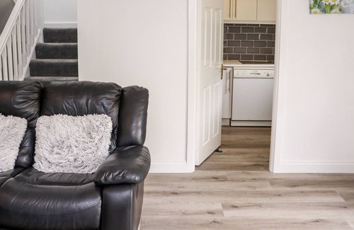 Youghal Cottage | 19 CARLETON VILLAGE, family friendly in Youghal, County Cork