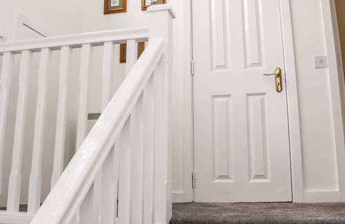 Youghal Cottage | 19 CARLETON VILLAGE, family friendly in Youghal, County Cork