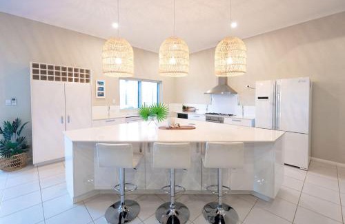 Exmouth House | 19 Corella Court