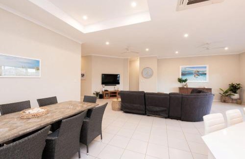Exmouth House | 19 Corella Court